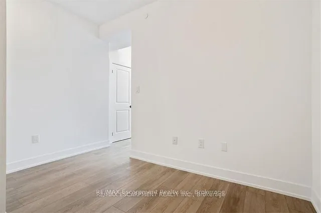 Additional property image - 470 Dundas St Unit 906