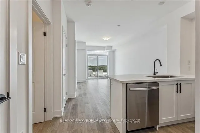 Additional property image - 470 Dundas St Unit 906