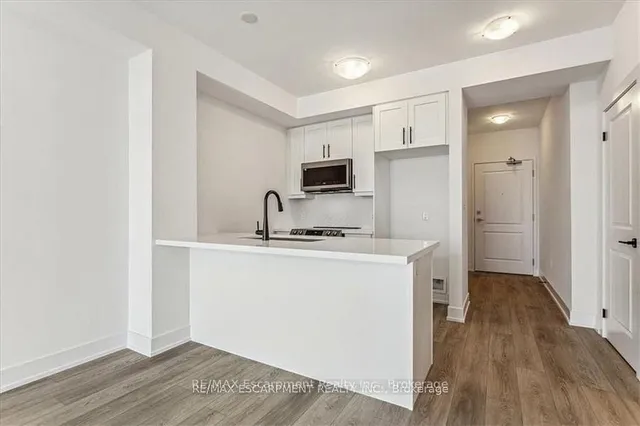 Additional property image - 470 Dundas St Unit 906