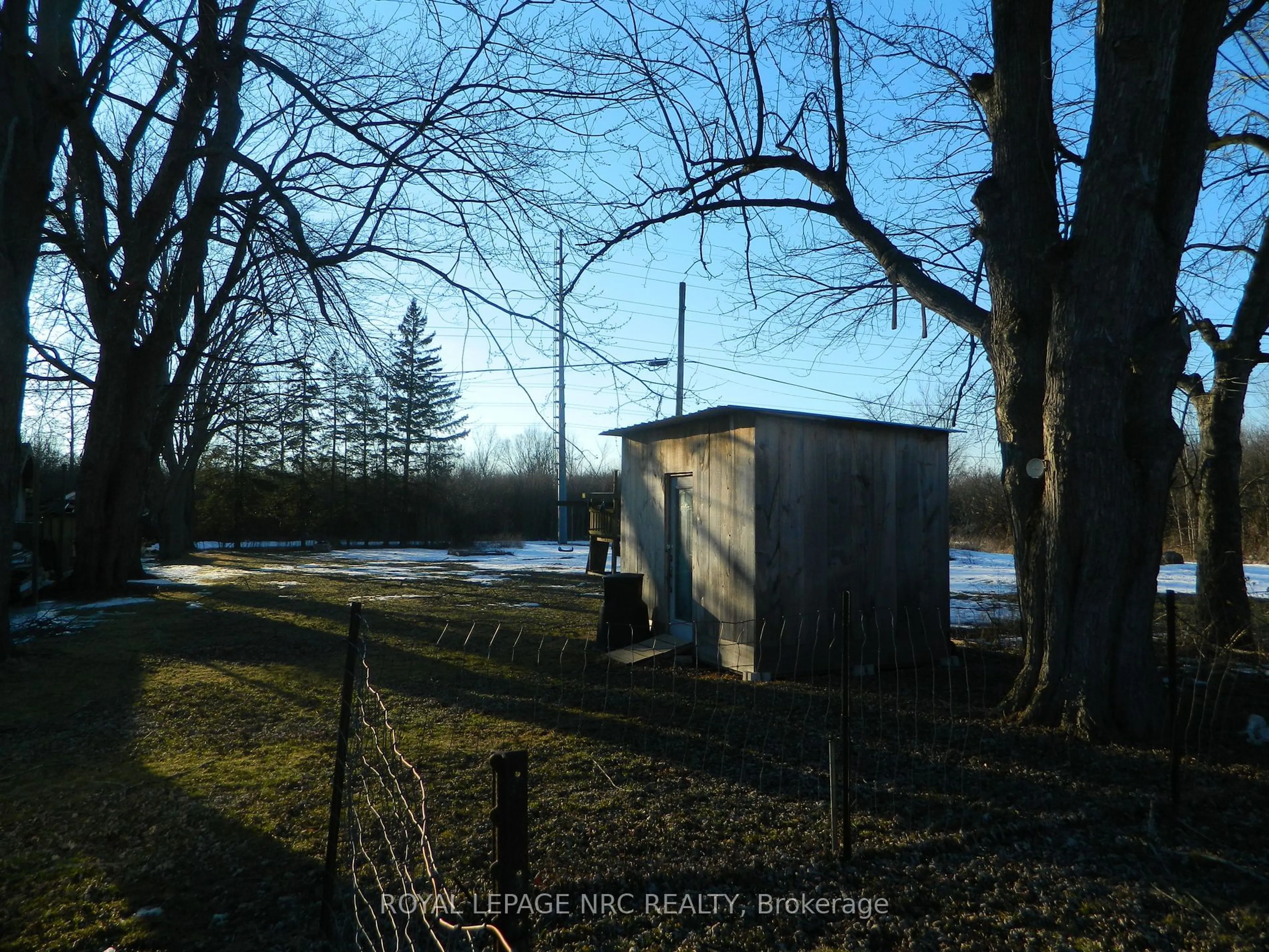 Shed for 1493 Thompson Rd, Fort Erie Ontario L2A 5M5