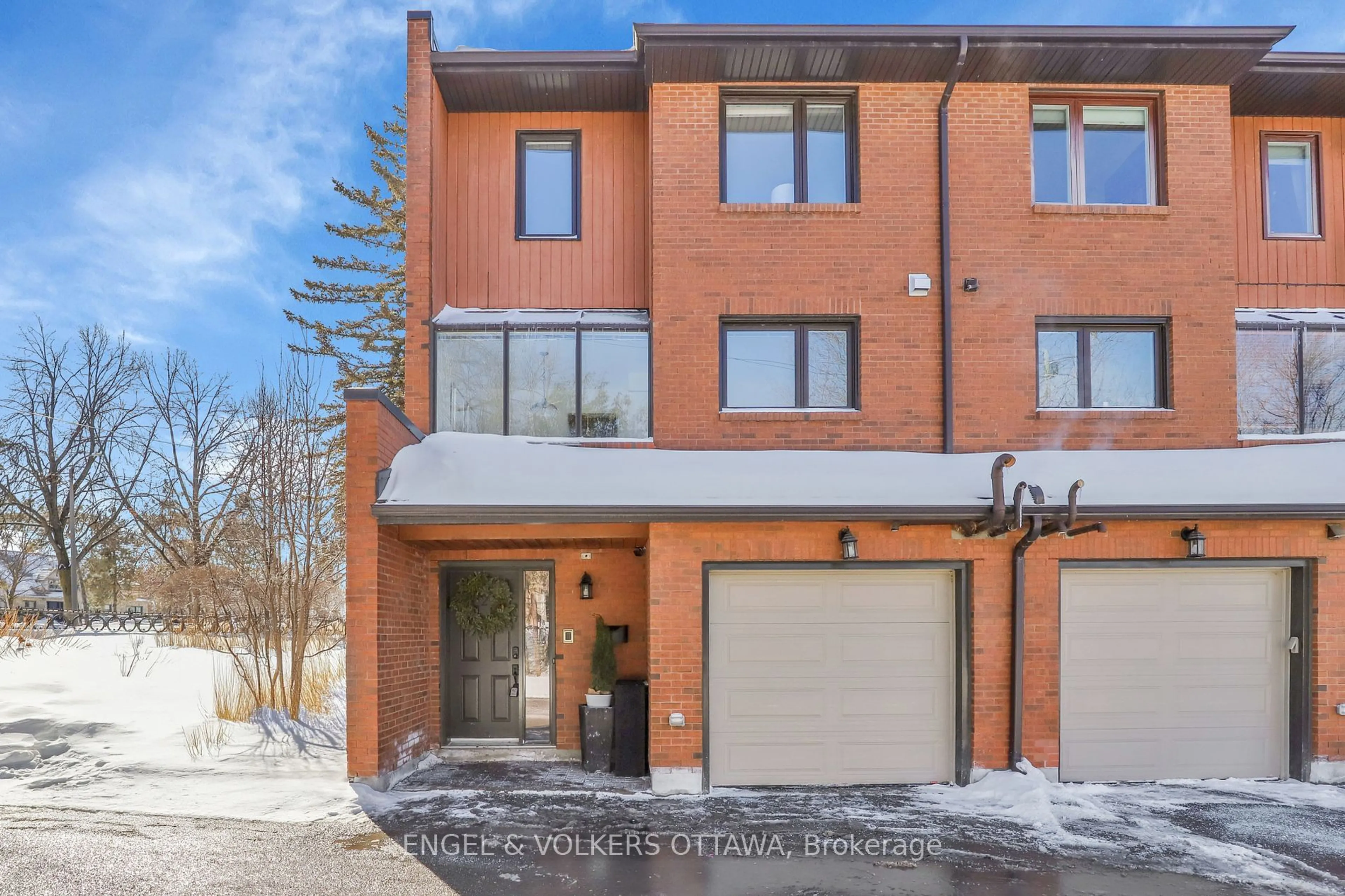 Home with brick exterior material, street for 625 Richmond Rd #2, Ottawa Ontario K2A 0G6