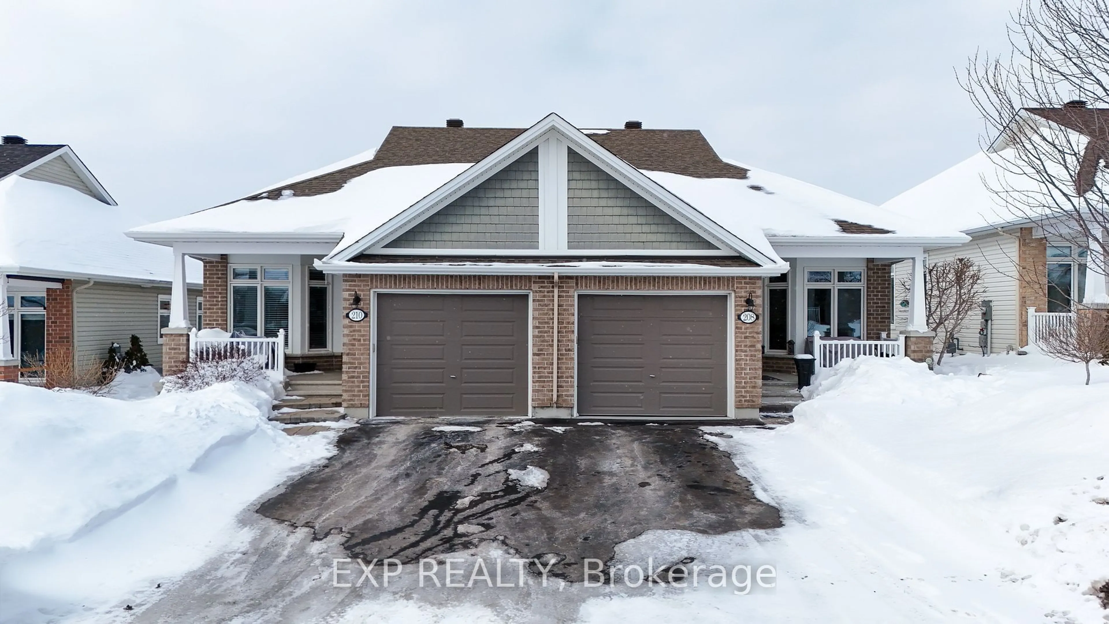 A pic from outside/outdoor area/front of a property/back of a property/a pic from drone, building for 208 Voie De Brouage Way, Orleans - Cumberland and Area Ontario K4A 0Y5