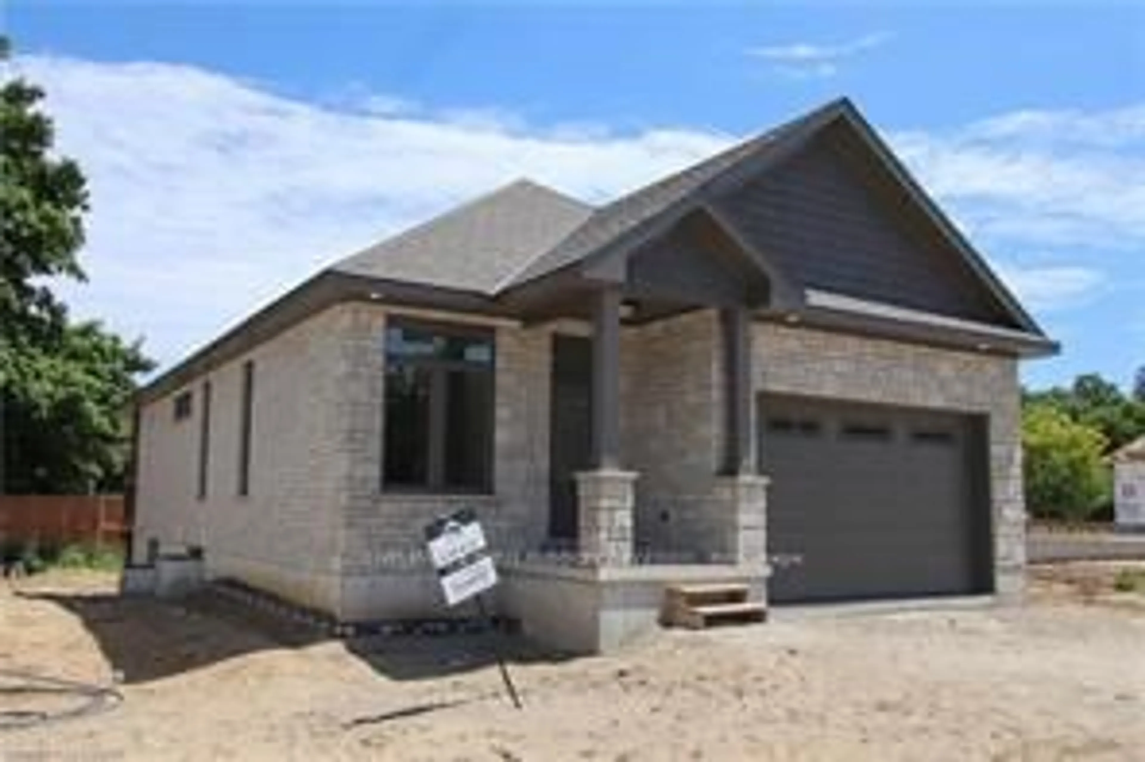 Home with brick exterior material, building for 22701 ADELAIDE Rd #49, Strathroy-Caradoc Ontario N0L 1W0