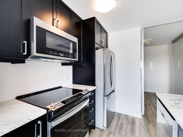 Additional property image - 470 Dundas St Unit 811