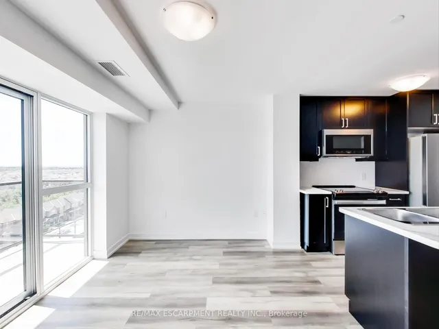 Additional property image - 470 Dundas St Unit 811