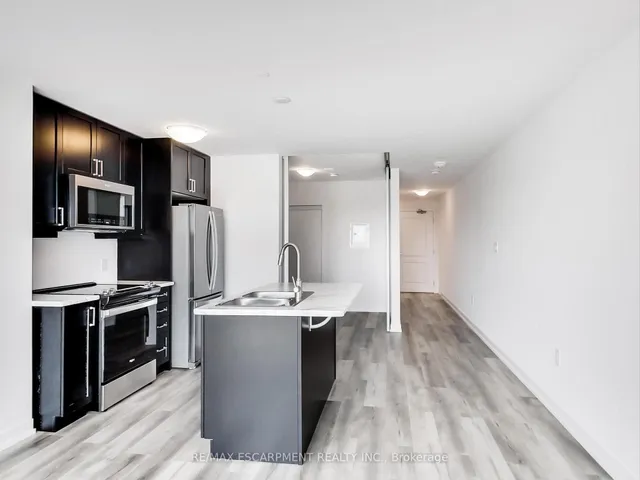 Additional property image - 470 Dundas St Unit 811