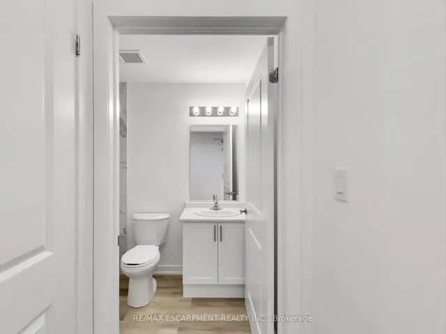 Additional property image - 470 Dundas St Unit 811