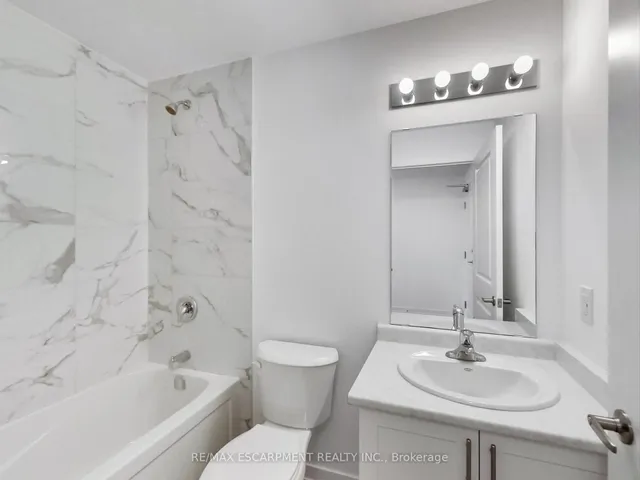 Additional property image - 470 Dundas St Unit 811