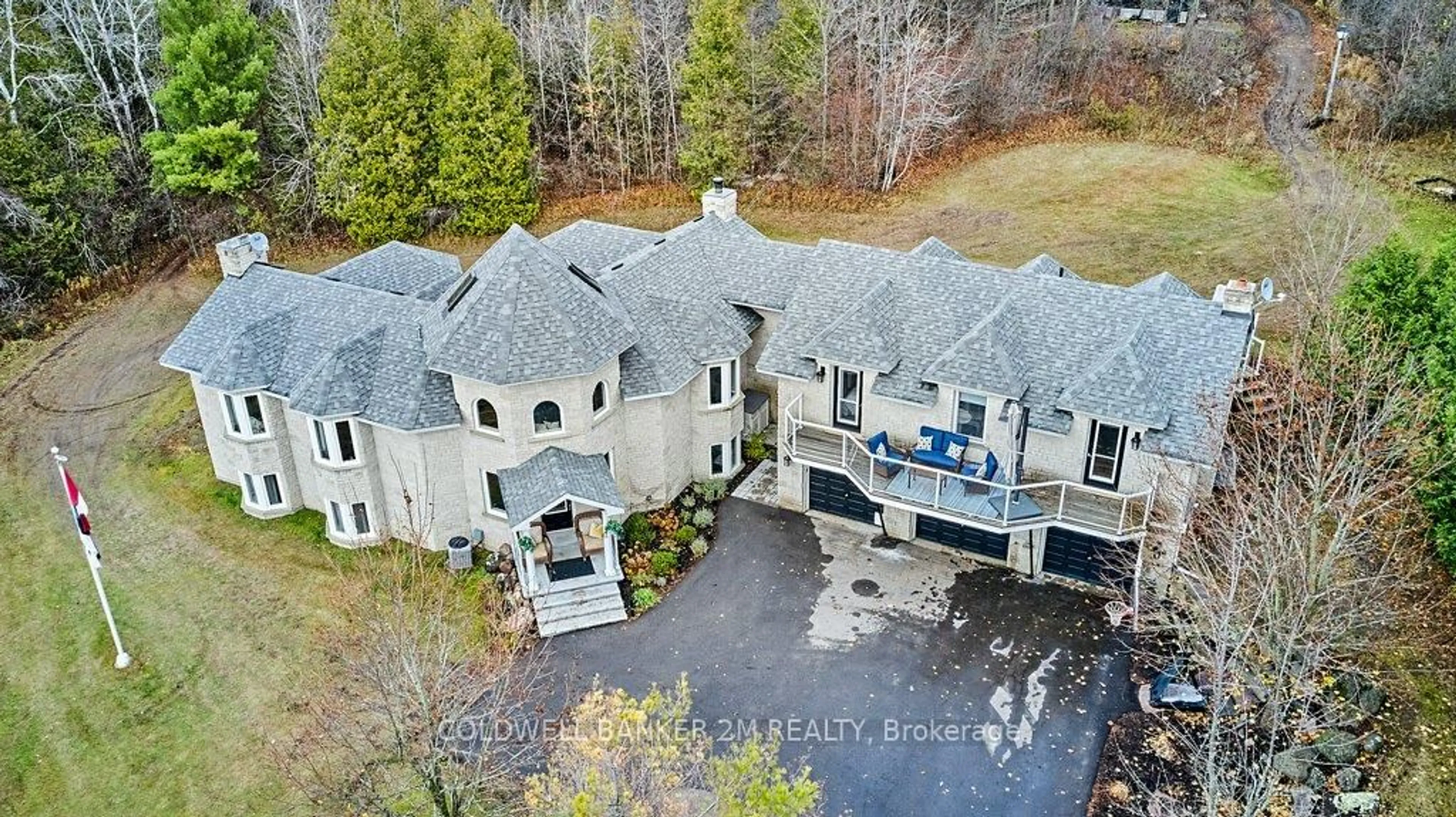 A pic from outside/outdoor area/front of a property/back of a property/a pic from drone, unknown for 1901 Stanton Rd, Cobourg Ontario K9A 4J8