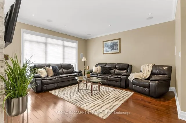 Additional property image - 1705 Upper Wellington St
