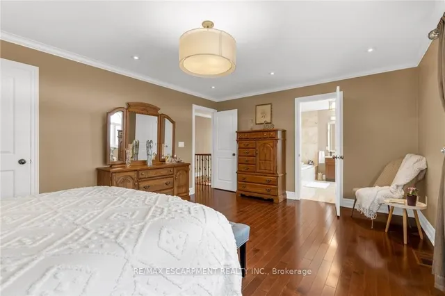 Additional property image - 1705 Upper Wellington St