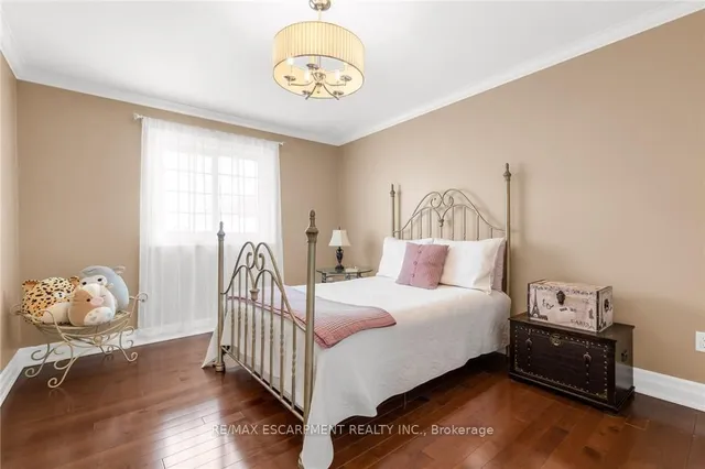 Additional property image - 1705 Upper Wellington St