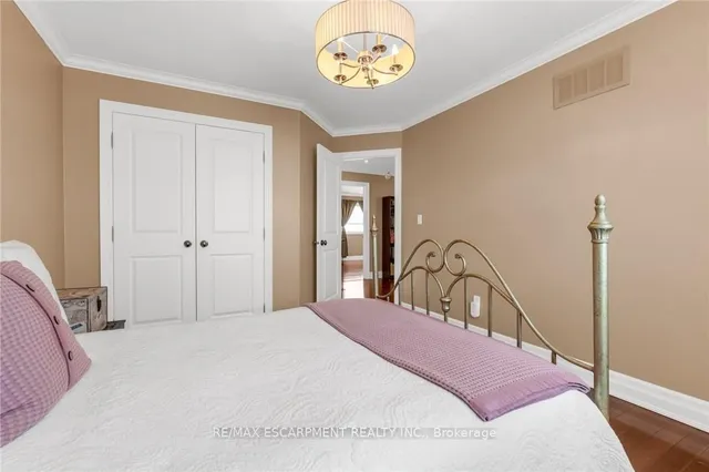 Additional property image - 1705 Upper Wellington St