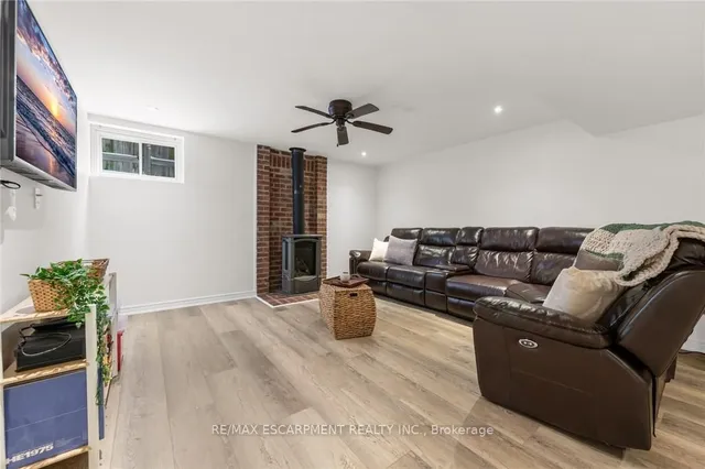 Additional property image - 1705 Upper Wellington St
