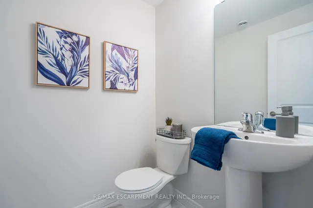 Additional property image - 2620 Binbrook Rd Unit 208