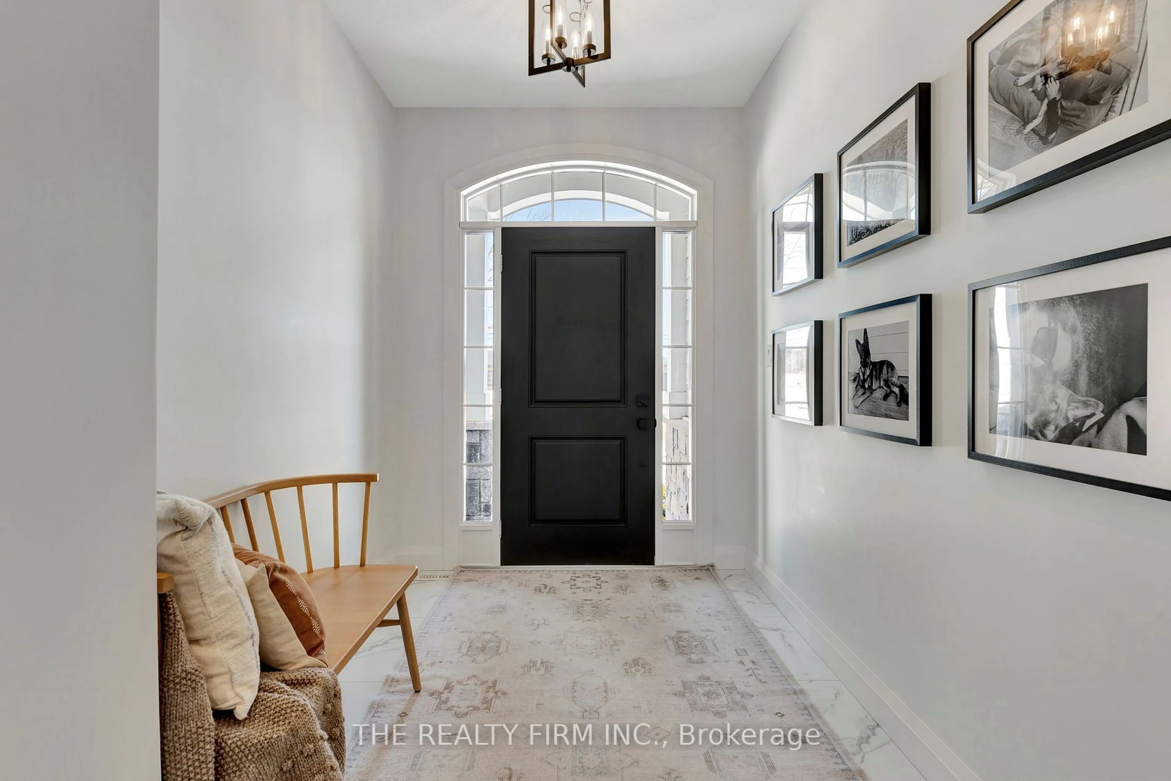 Indoor entryway for 11715 Plank Rd, Bayham Ontario N0J 1H0