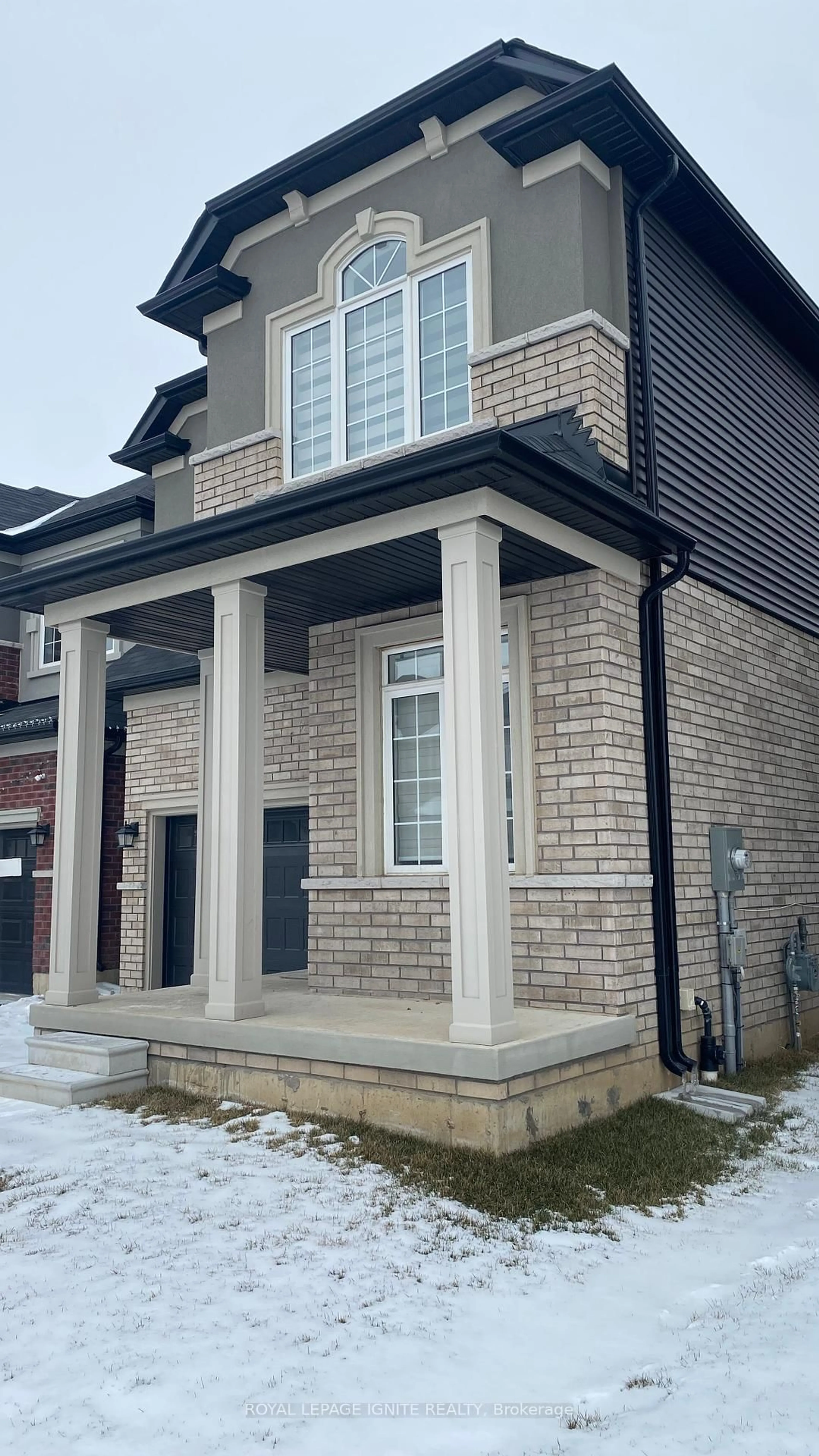 Home with brick exterior material, building for 18 Tooker Dr, Brant Ontario N3T 5L8