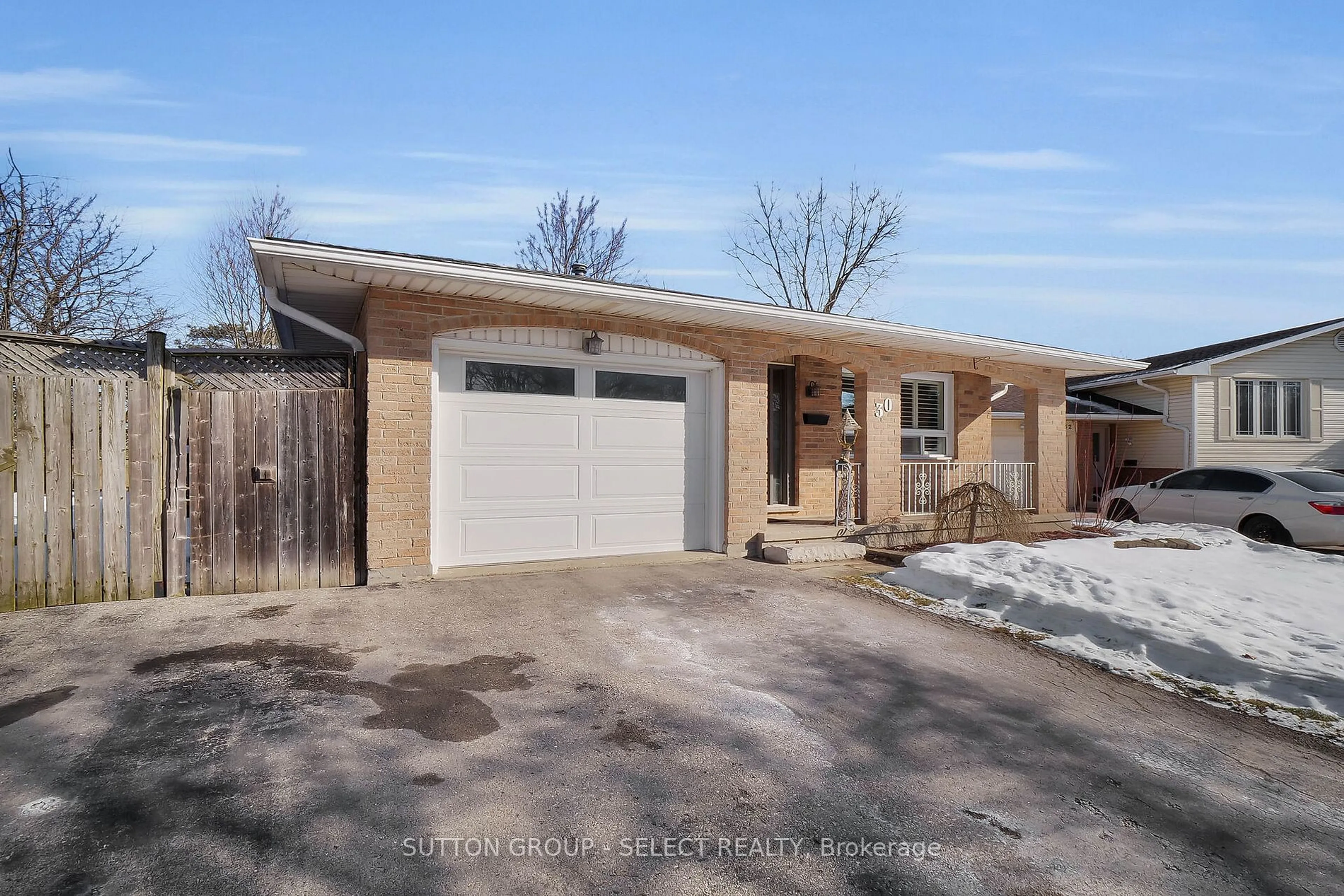 Home with brick exterior material, street for 30 Hart Cres, London Ontario N6E 2W6