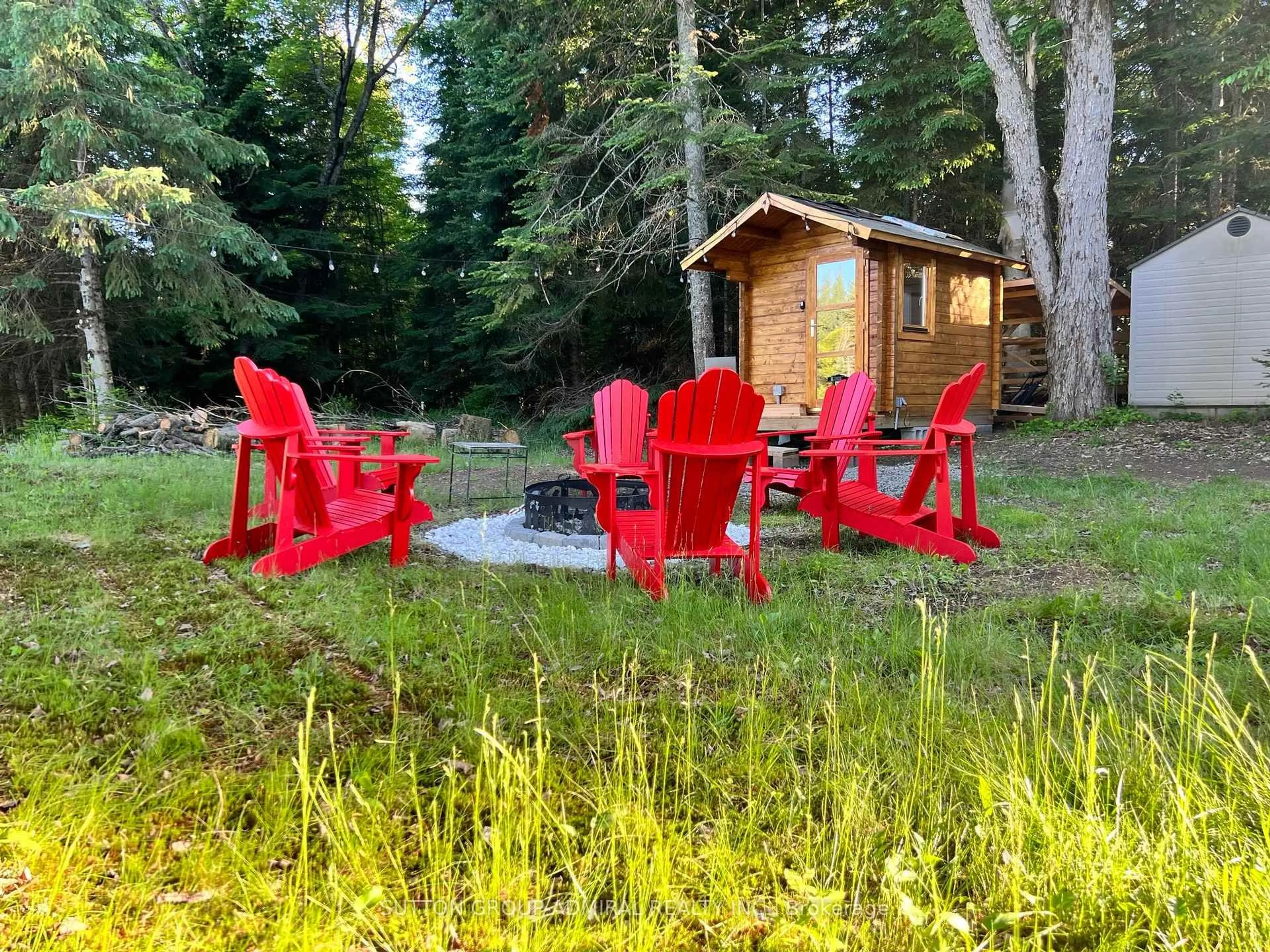 Patio, forest/trees view for 1047 Colony Tr, Lake of Bays Ontario P1L 1X3