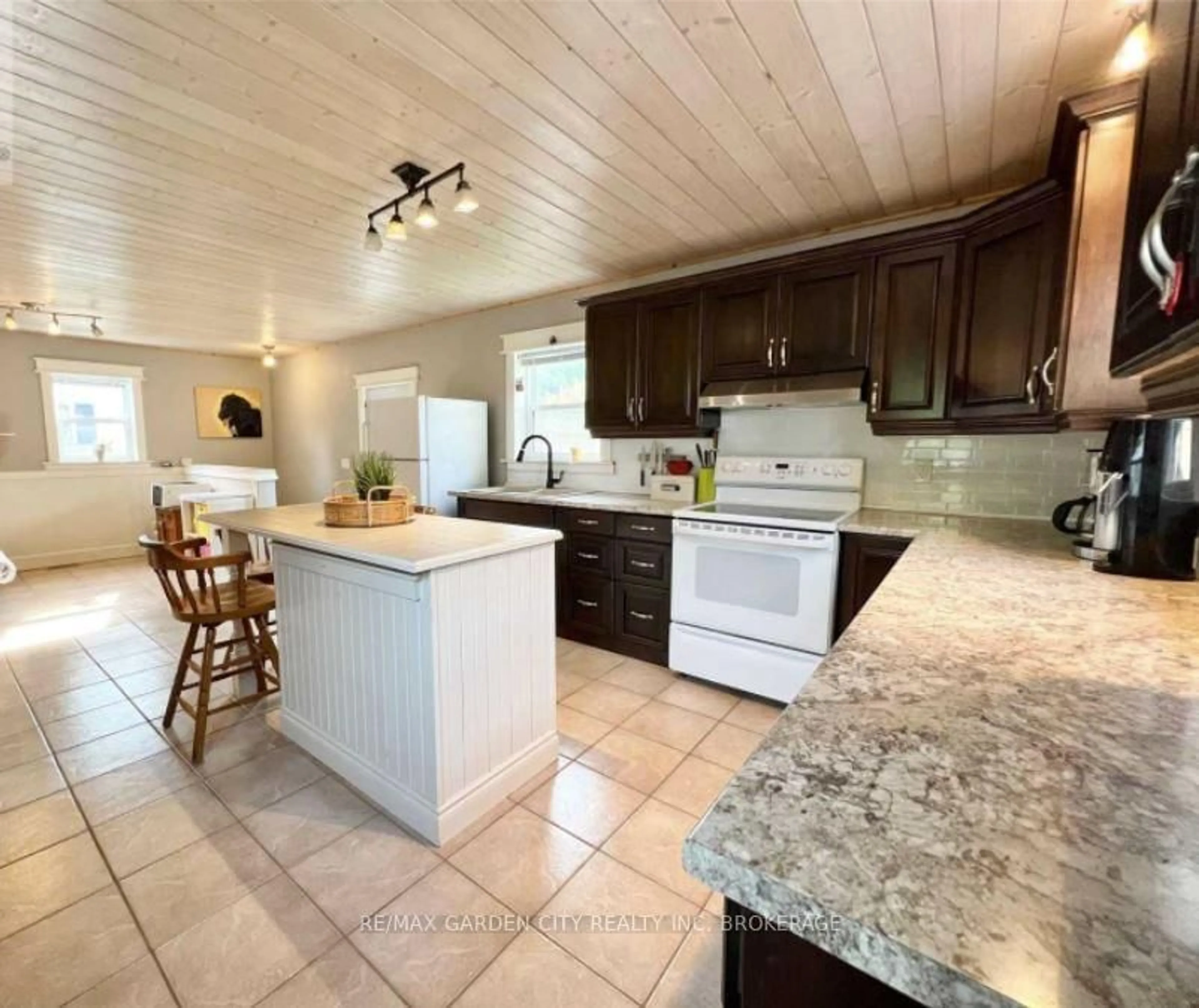 Open concept kitchen, ceramic/tile floor for 44 Chapel St, Brighton Ontario K0K 1H0