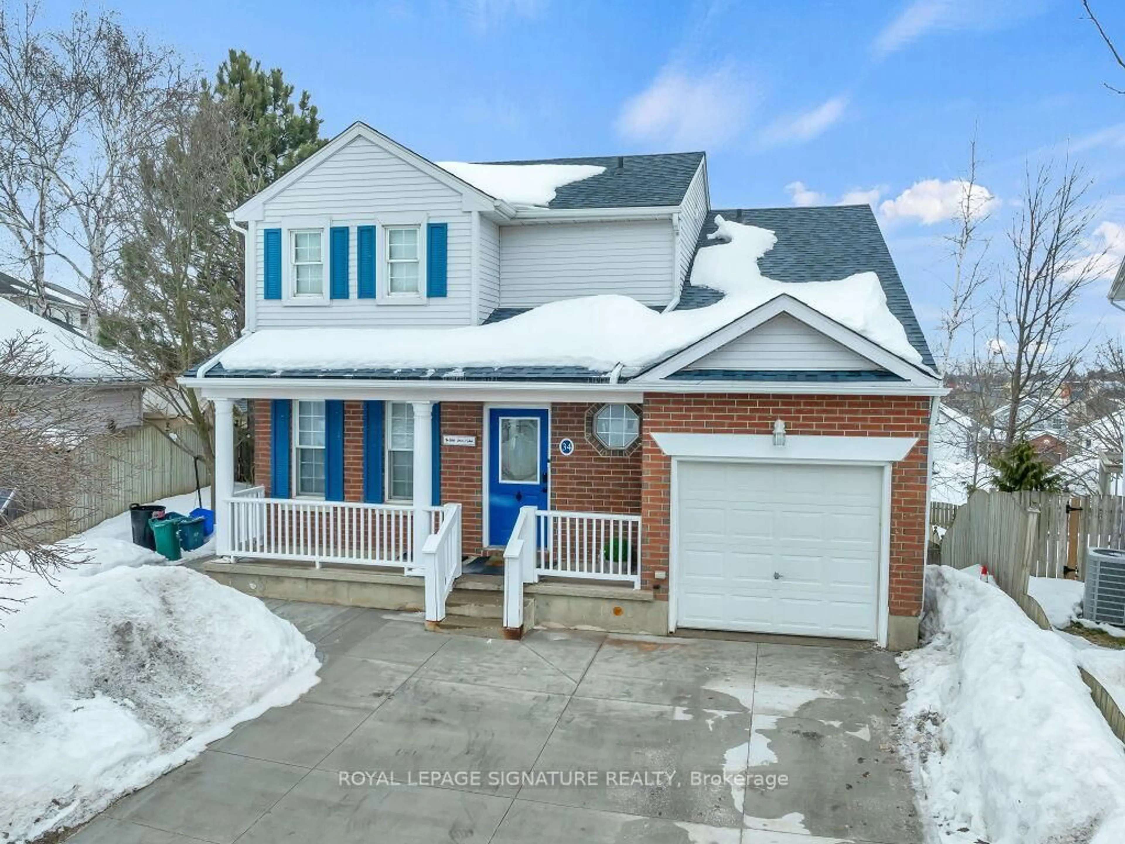 A pic from outside/outdoor area/front of a property/back of a property/a pic from drone, street for 34 Windflower Dr, Kitchener Ontario N2E 3L3