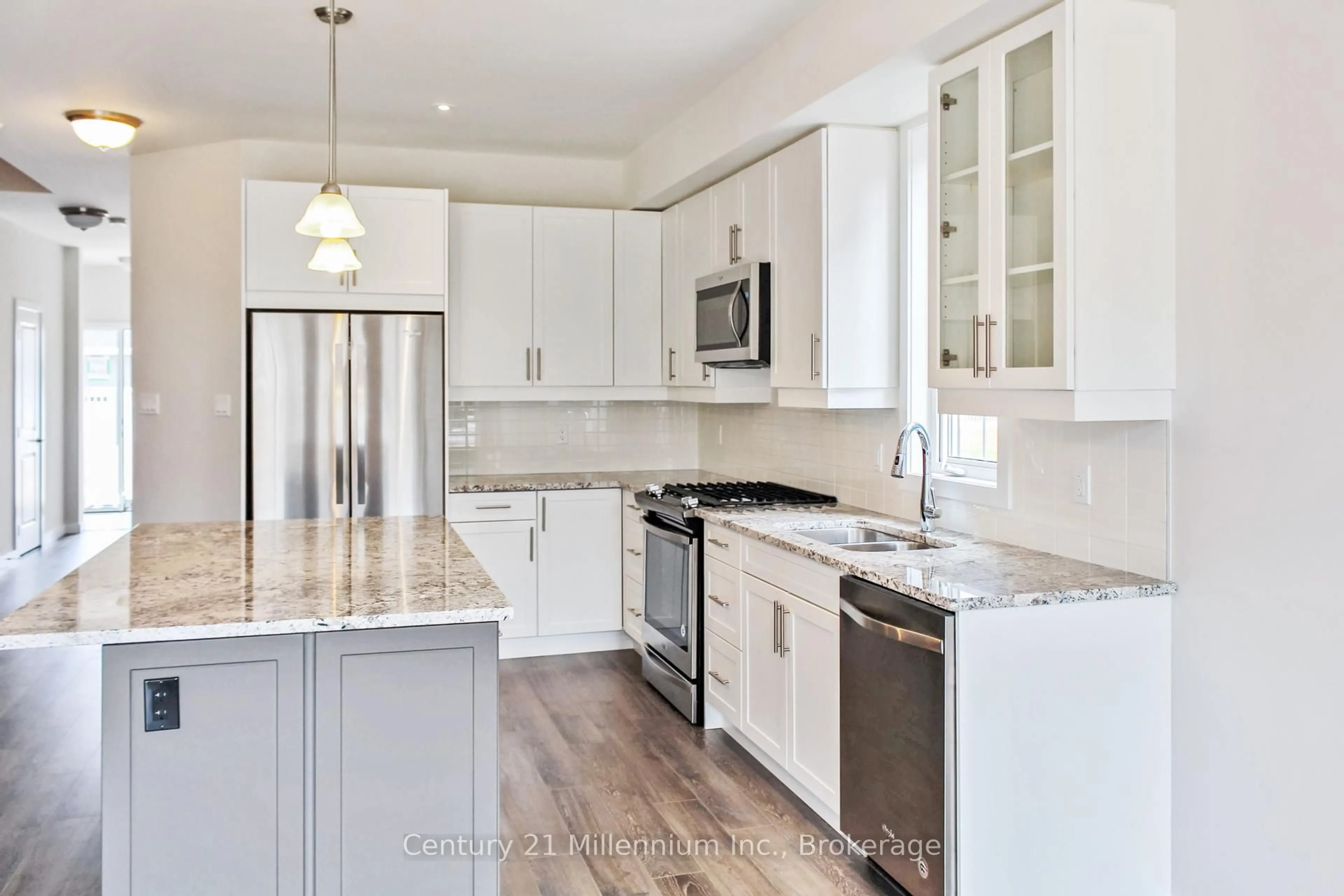 Open concept kitchen, unknown for 359 YELLOW BIRCH Cres, Blue Mountains Ontario L9Y 0Y5