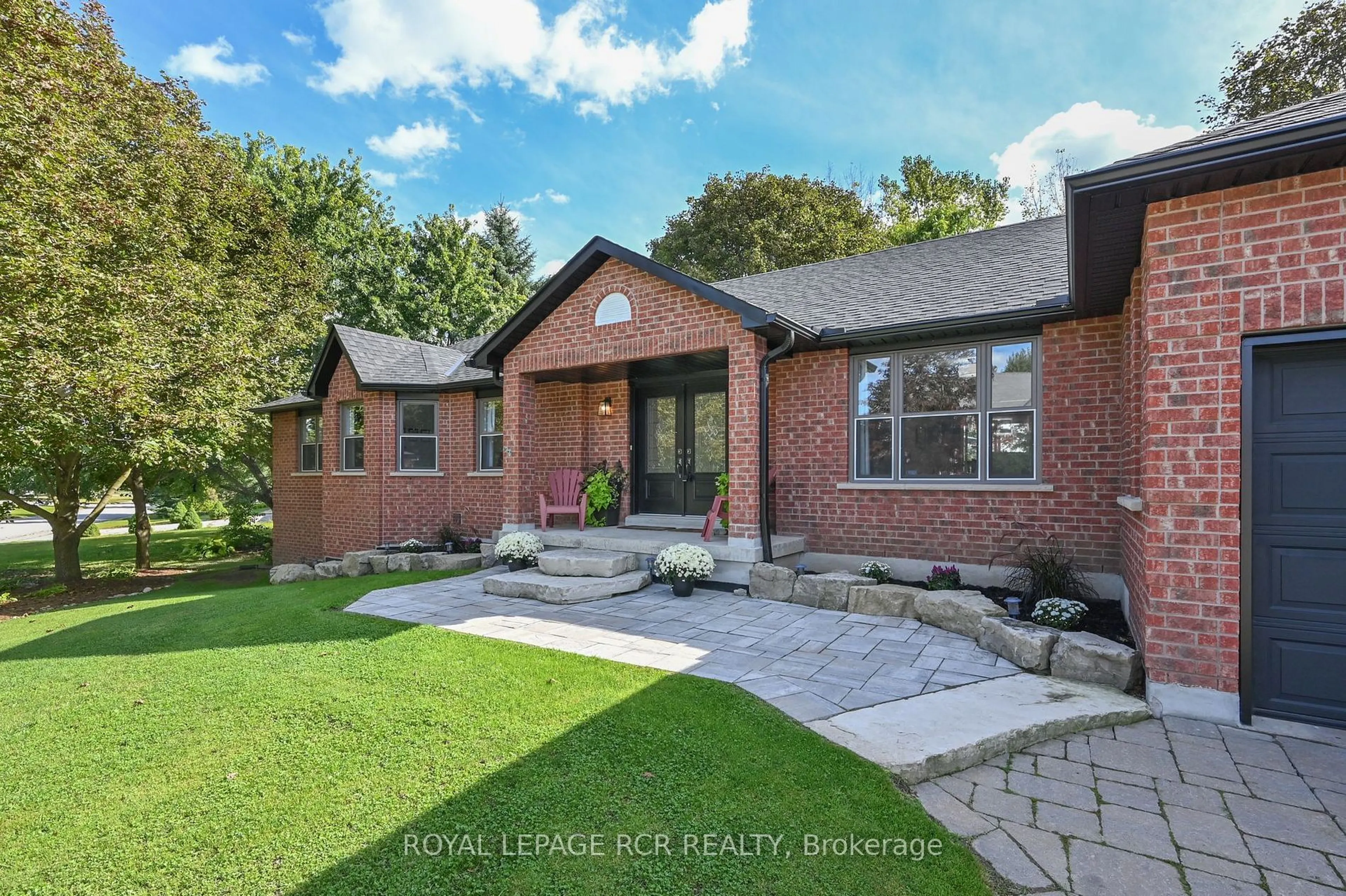 Home with brick exterior material, street for 33 Riverside Dr, Mono Ontario L9W 6L5