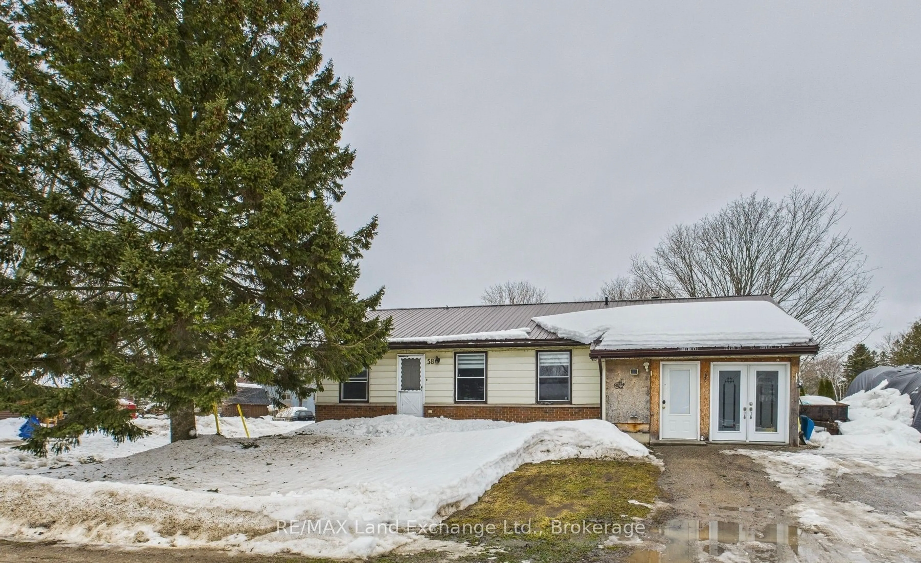 A pic from outside/outdoor area/front of a property/back of a property/a pic from drone, street for 58 Albert St, Ashfield-Colborne-Wawanosh Ontario N0M 1R0