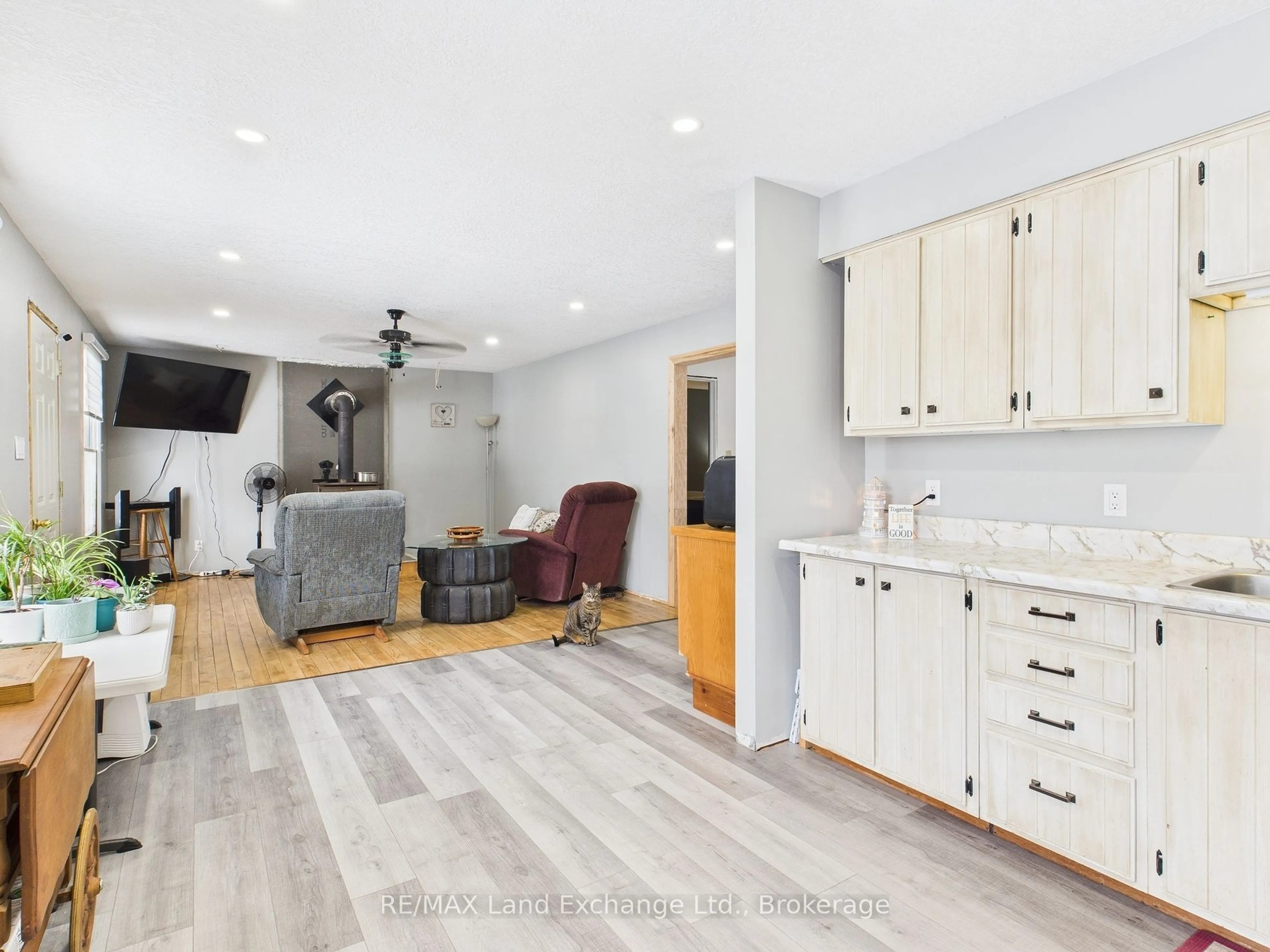 Open concept kitchen, unknown for 58 Albert St, Ashfield-Colborne-Wawanosh Ontario N0M 1R0