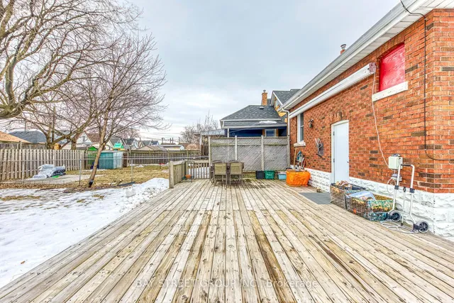 Additional property image - 150 Crosthwaite Ave