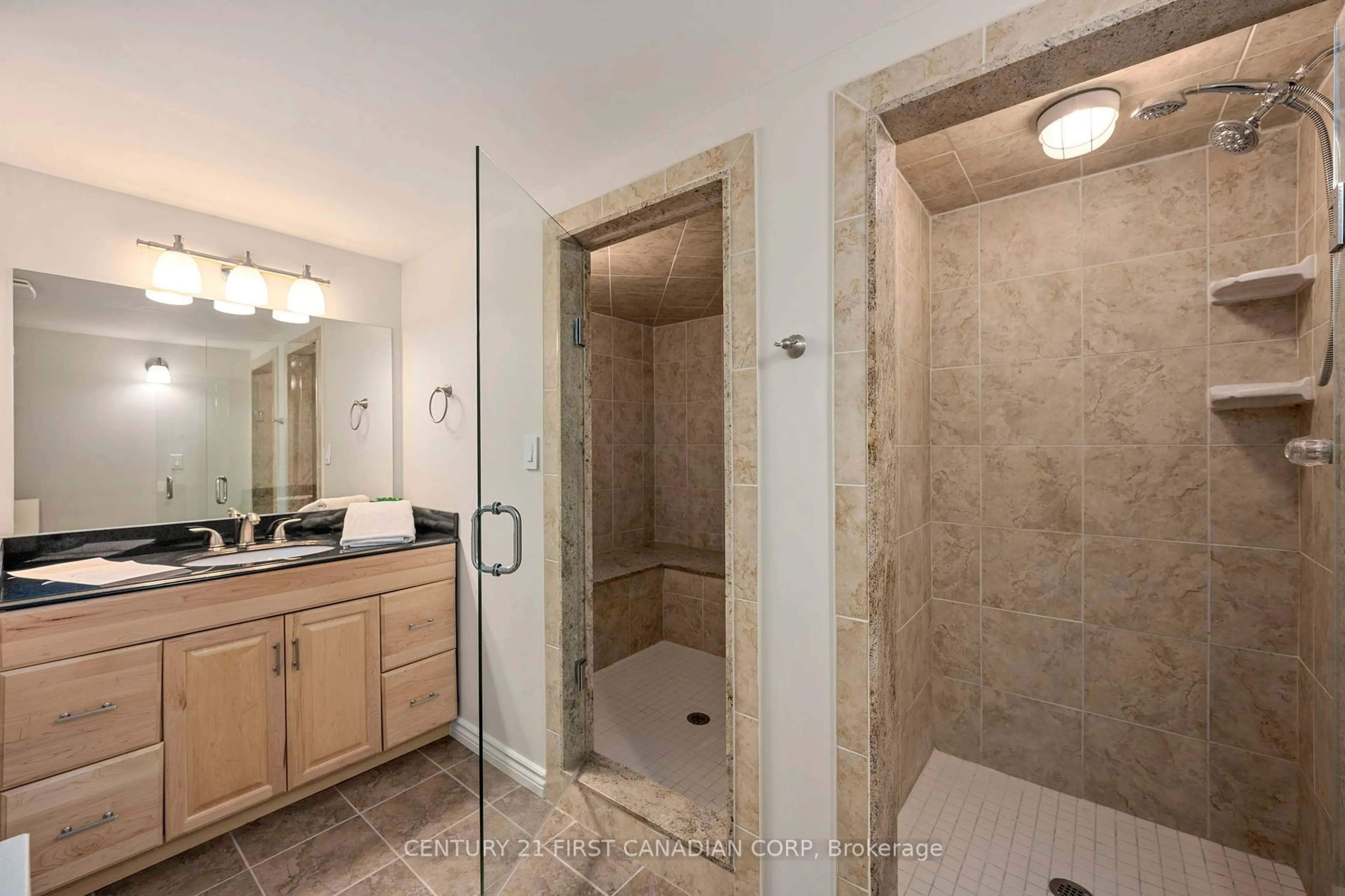 Standard bathroom, ceramic/tile floor for 532 Oak Park Dr, London North Ontario N6H 3N7