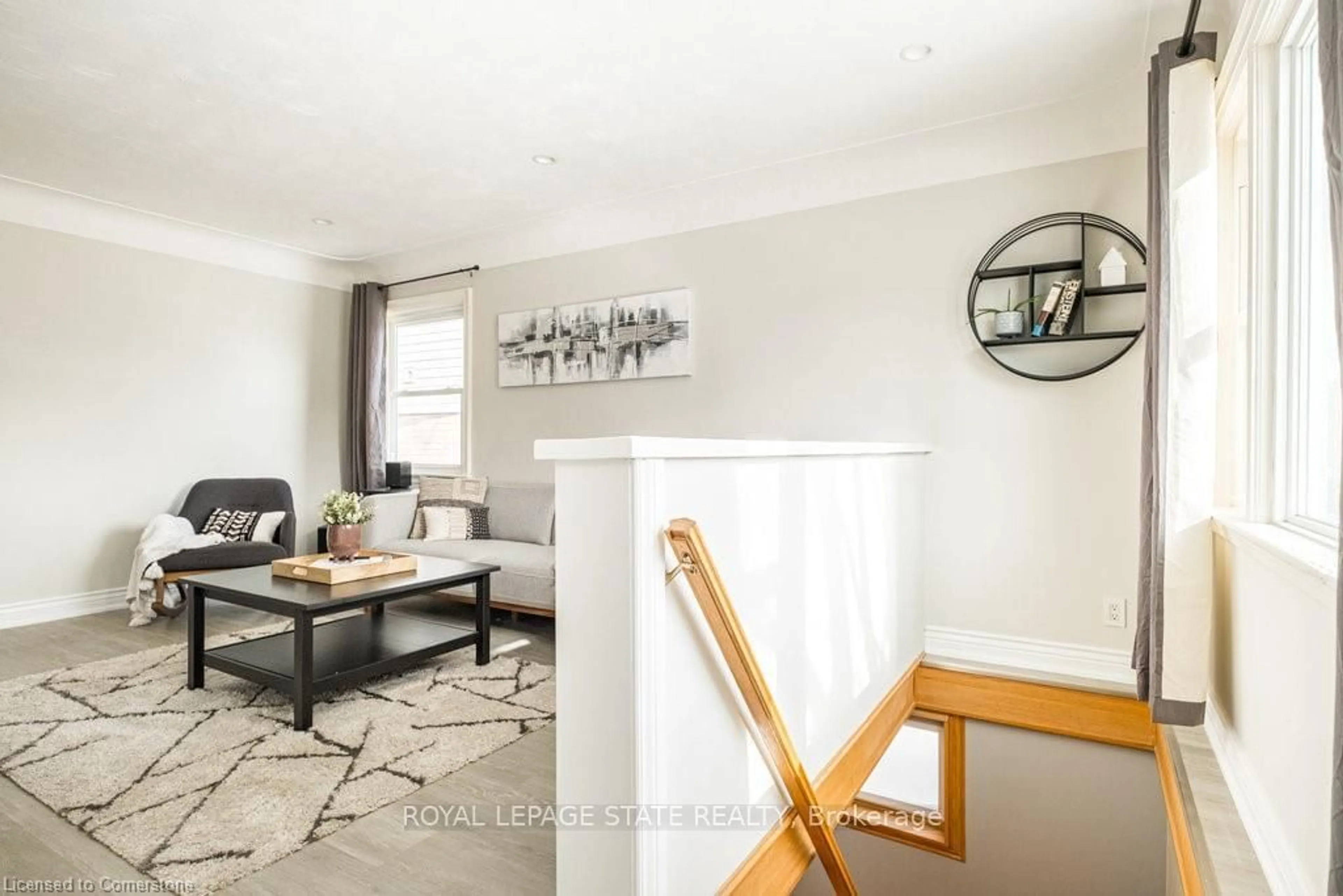 Living room with furniture, unknown for 134 Craigroyston Rd, Hamilton Ontario L8K 3K1