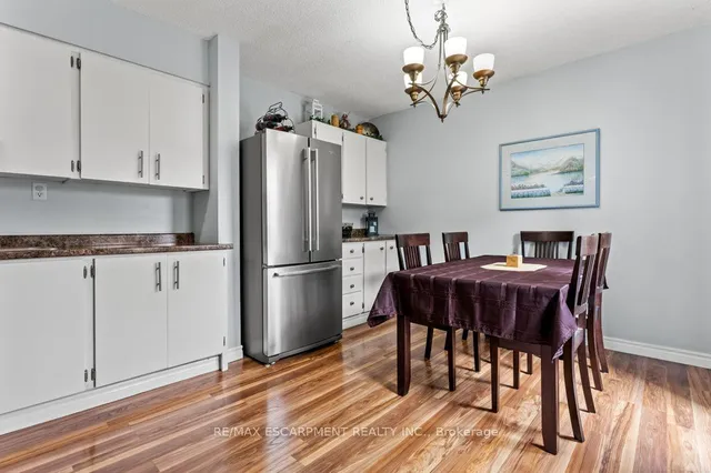 Additional property image - 1300 Upper Ottawa St Unit 49