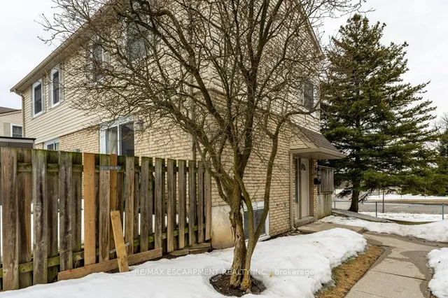 Additional property image - 1300 Upper Ottawa St Unit 49