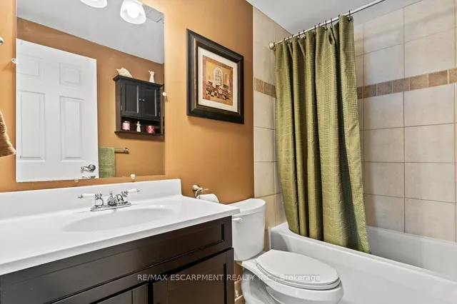 Additional property image - 1300 Upper Ottawa St Unit 49