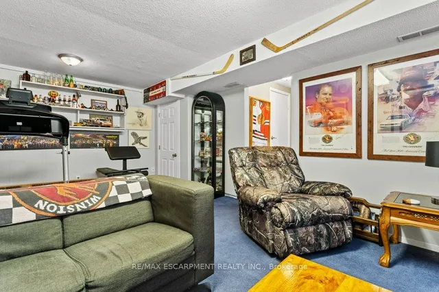 Additional property image - 1300 Upper Ottawa St Unit 49