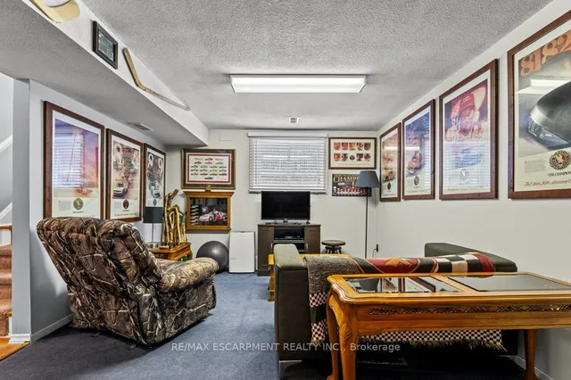 Additional property image - 1300 Upper Ottawa St Unit 49