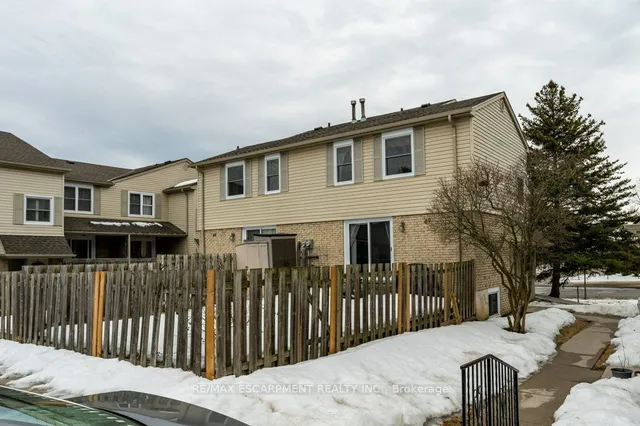 Additional property image - 1300 Upper Ottawa St Unit 49