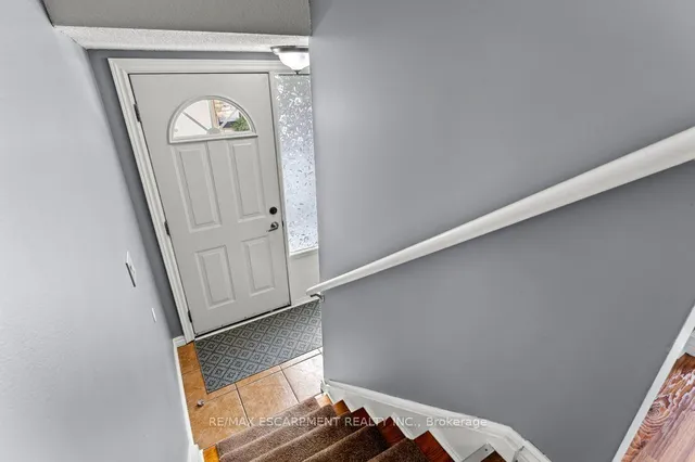 Additional property image - 1300 Upper Ottawa St Unit 49