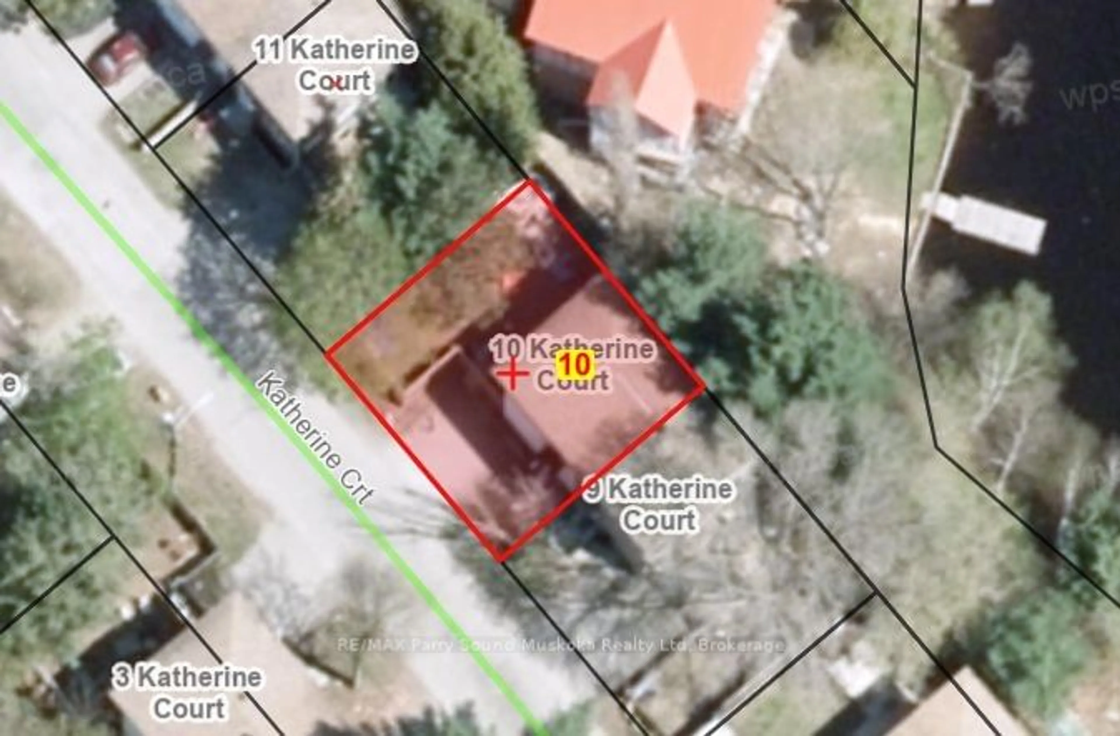 A pic from outside/outdoor area/front of a property/back of a property/a pic from drone, street for 10 KATHERINE Crt, Parry Sound Ontario P2A 2Y8