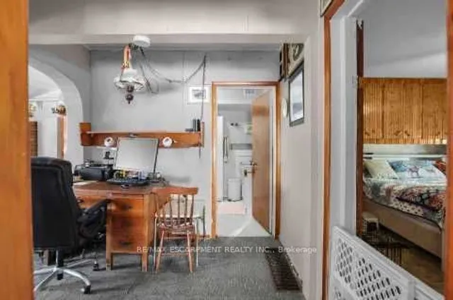 Additional property image - 1047 Ridge Rd