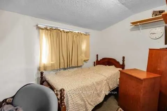 Additional property image - 1047 Ridge Rd