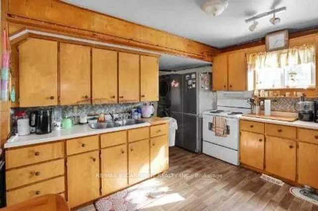 Additional property image - 1047 Ridge Rd
