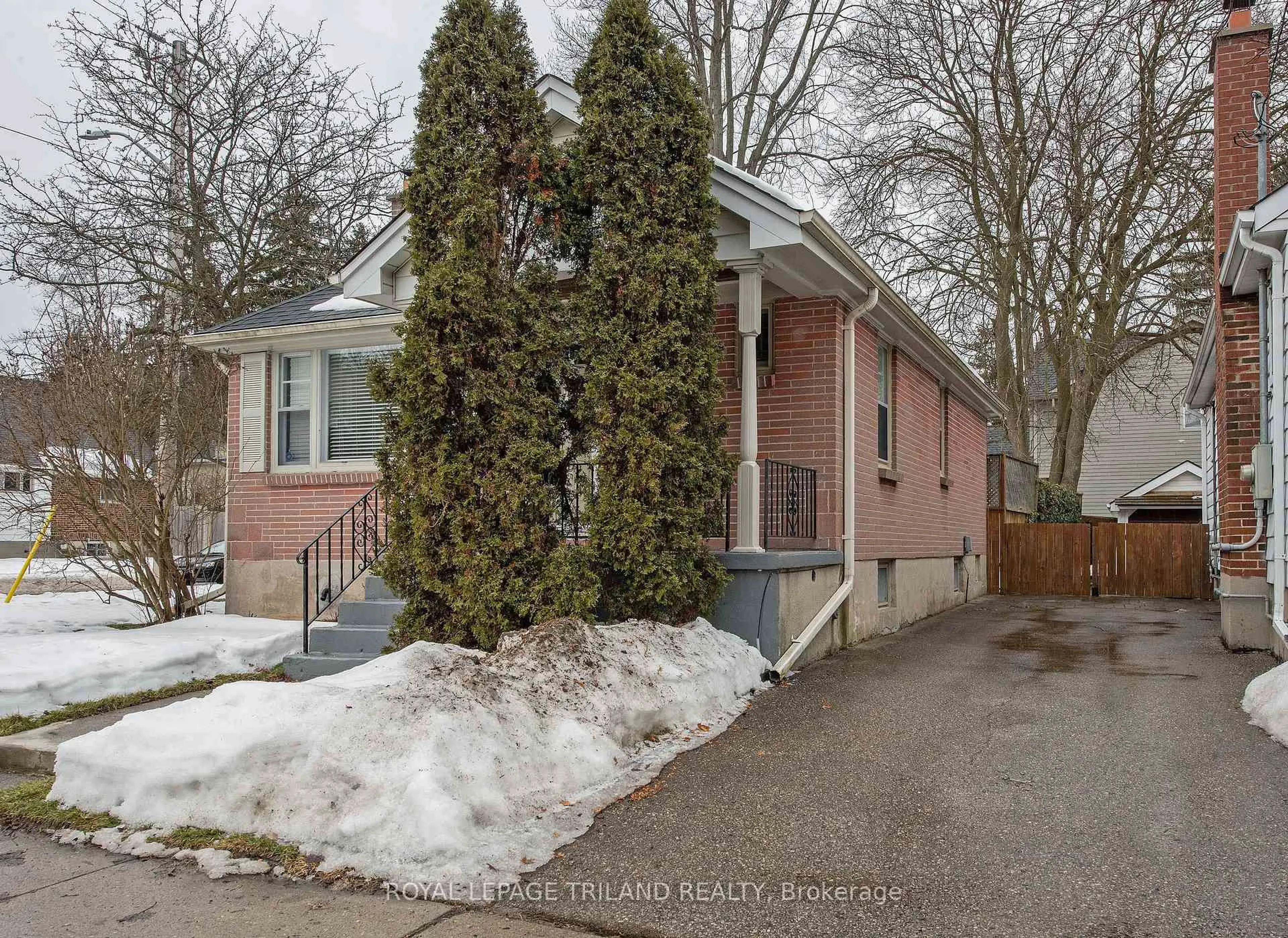 Unknown for 243 Edward St, London Ontario N6C 3J5