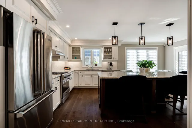 Additional property image - 148 Foxridge Dr