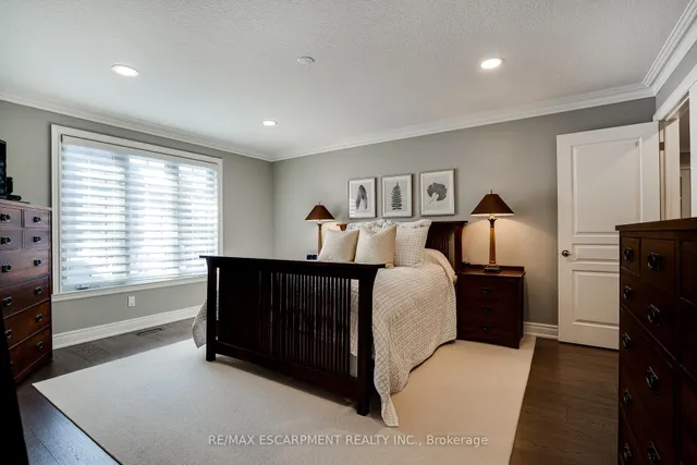 Additional property image - 148 Foxridge Dr