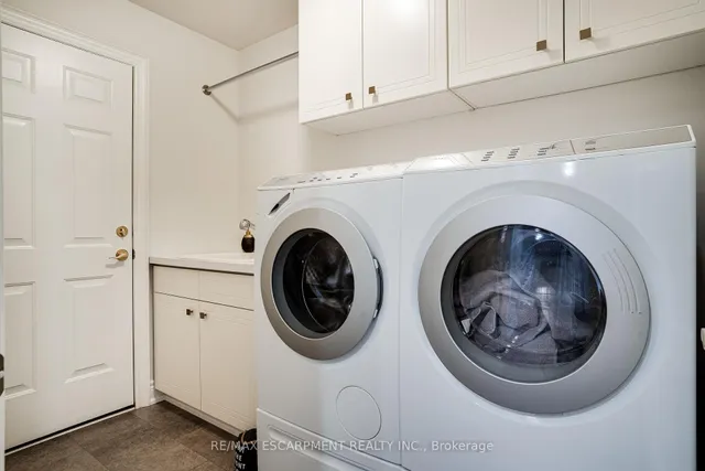 Additional property image - 148 Foxridge Dr