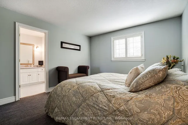 Additional property image - 148 Foxridge Dr