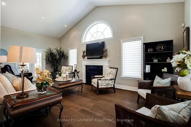 Additional property image - 148 Foxridge Dr