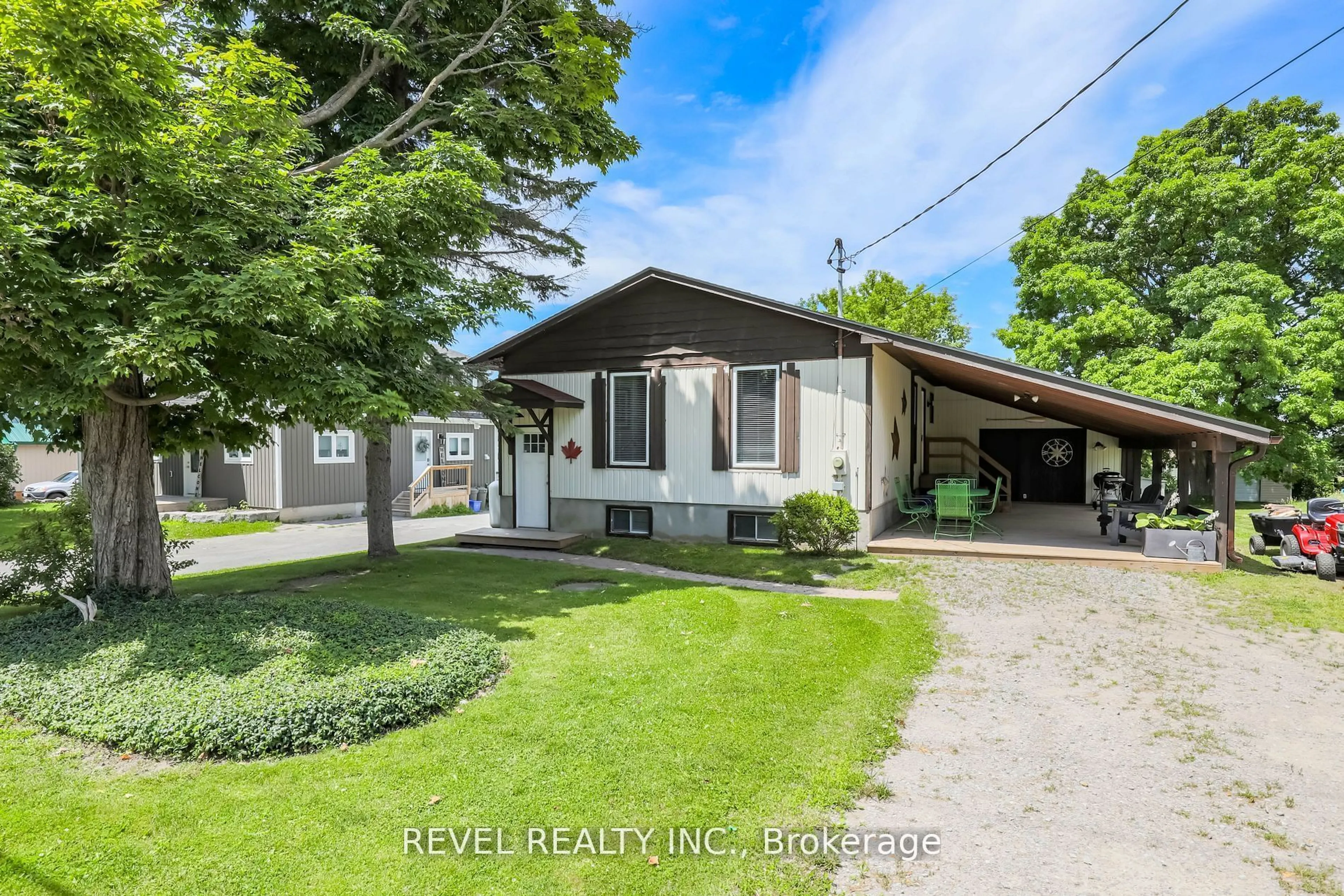 A pic from outside/outdoor area/front of a property/back of a property/a pic from drone, street for 119 Elm Tree Rd, Kawartha Lakes Ontario K0M 2C0